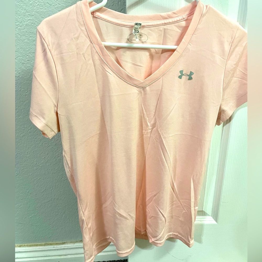 Champion Workout V-neck Tee in Pink